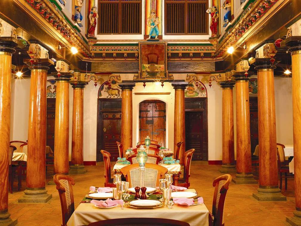 Chidambara Vilas - A Luxury Heritage Resort Kānādukāttān Exteriör bild